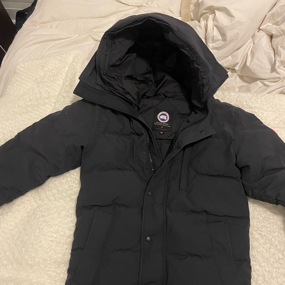DARK BLUE CANADA GOOSE JACKET - Picture 1 of 3